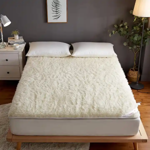 Wool bed pads & covers